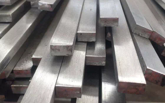 What are the uses of these classified stainless steel flat steel, and what are the contents?