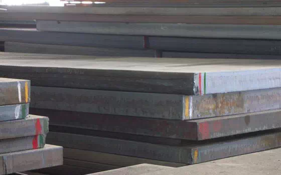 Which is stronger, carbon fiber or carbon steel