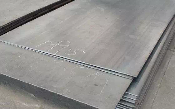The difference between carbon steel and iron？