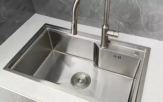 What is the best cleaner for stainless steel sinks?